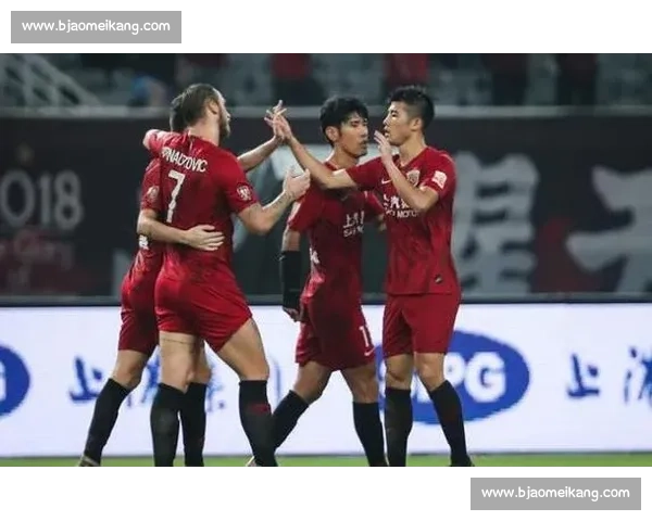 以上港vs鲁能首发阵容为核心的赛前战术解析与焦点对决全景解读 以上港vs鲁能首发阵容为核心的赛前战术解析与焦点对决全景解读